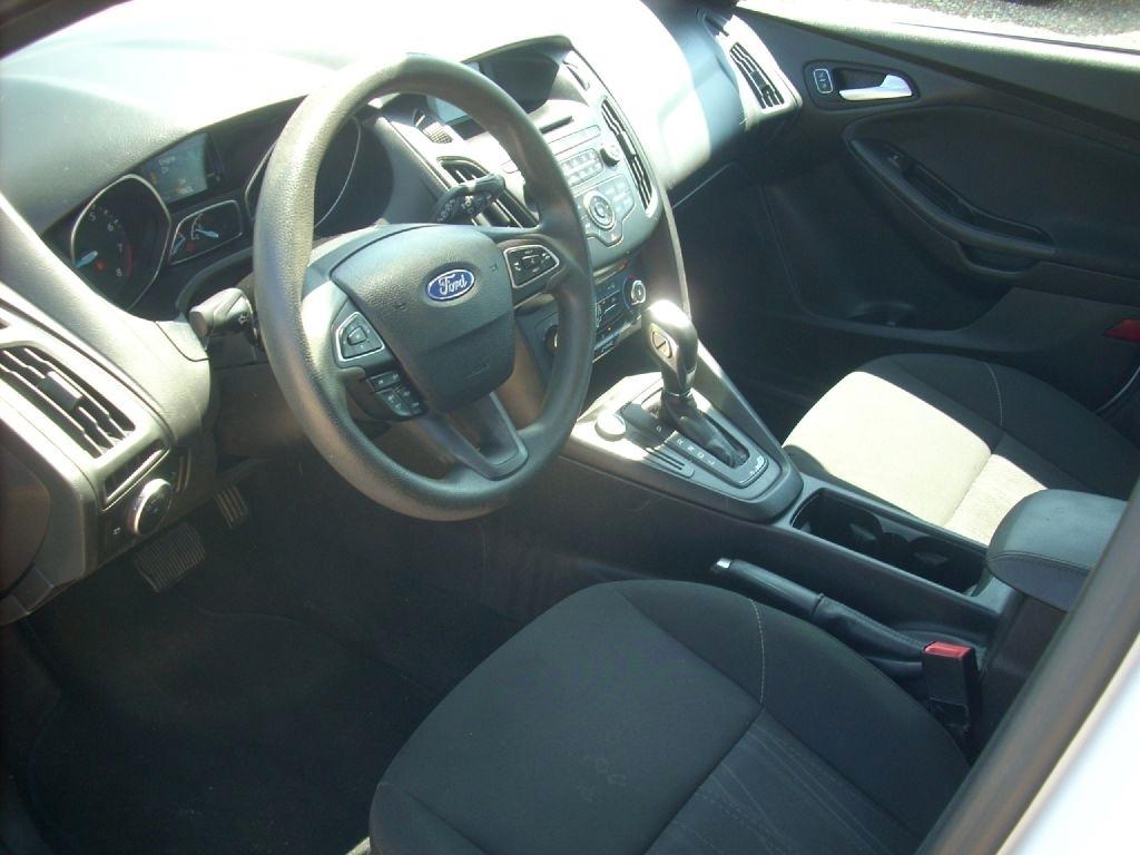 Ford Focus SE Hatch 2016