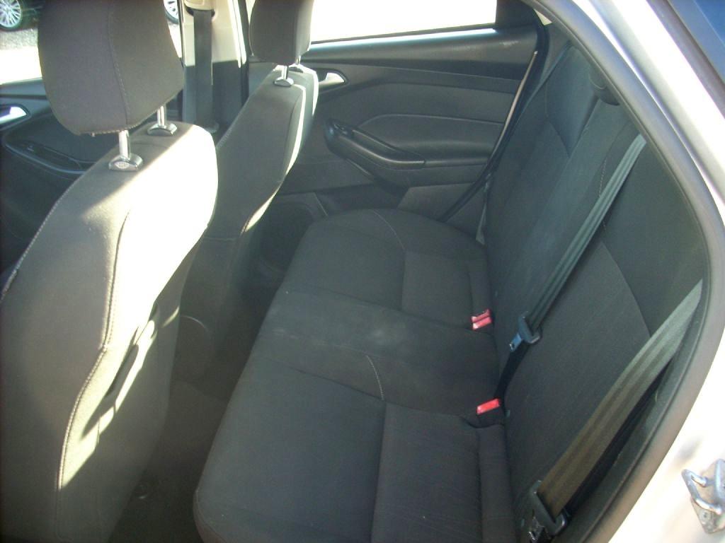 Ford Focus SE Sedan 2017