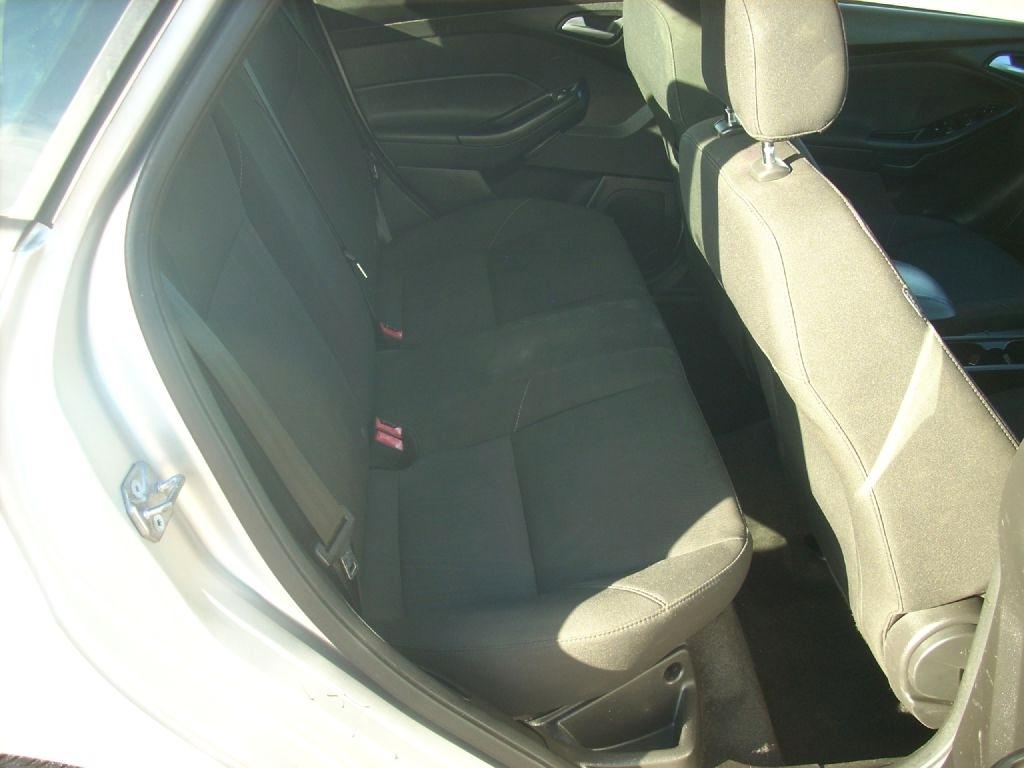 Ford Focus SE Sedan 2017