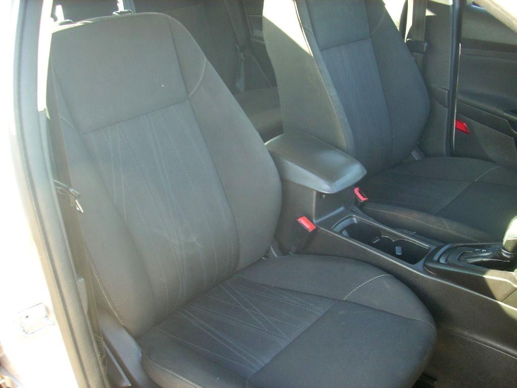 Ford Focus SE Sedan 2017