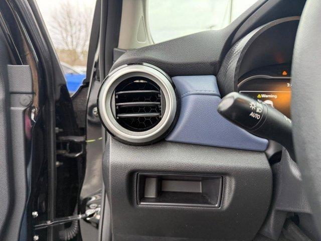 Nissan Versa  2024