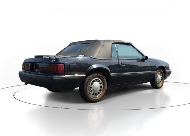 Ford Mustang  1988