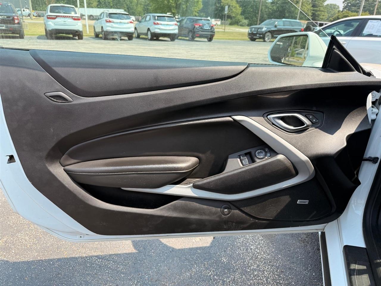 Chevrolet Camaro  2021