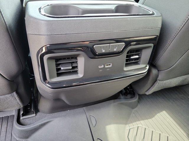 Chevrolet Silverado 1500  2024