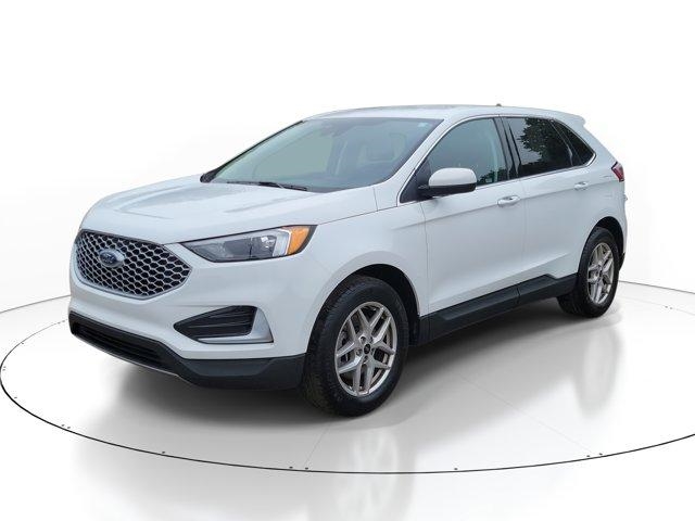 2024 Ford Edge SEL photo 2