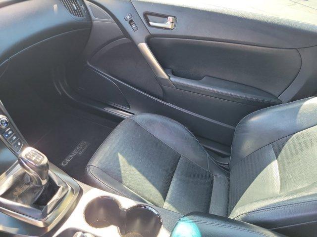 Hyundai Genesis Coupe  2013