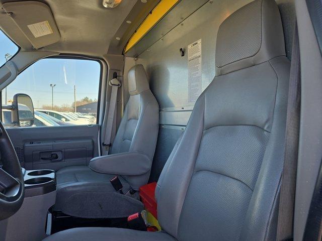 Ford Econoline  2024