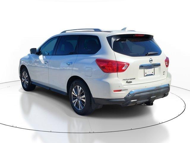 Nissan Pathfinder  2020