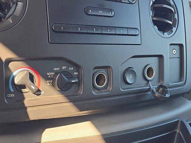 Ford Econoline  2013