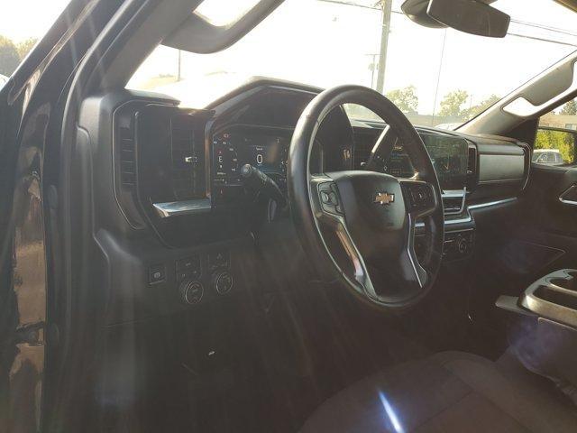 Chevrolet Silverado 1500  2025