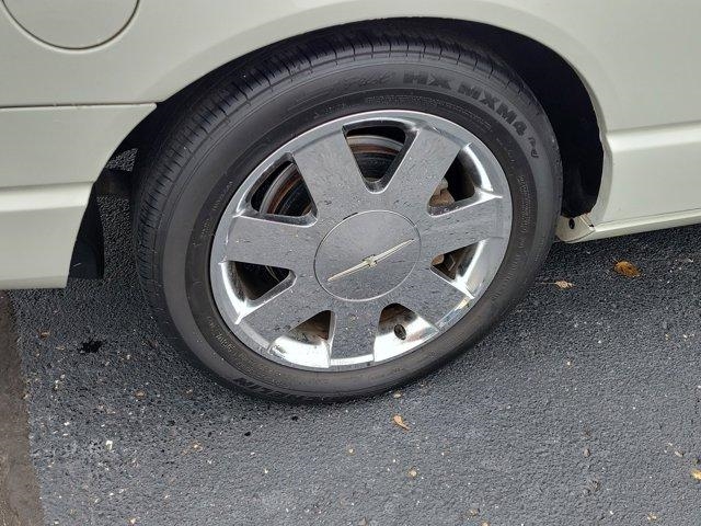 Ford Thunderbird  2003