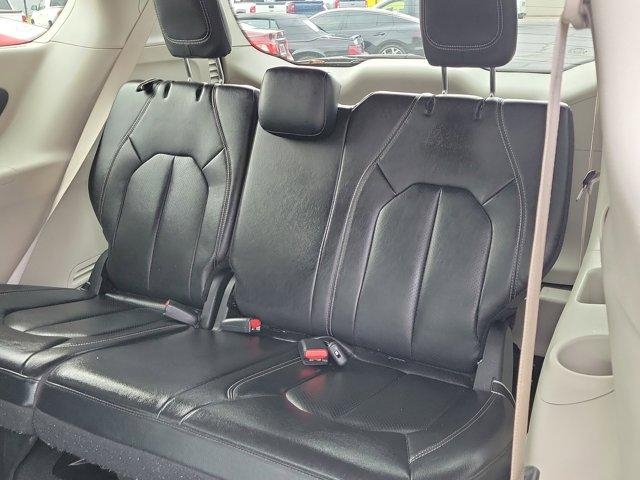 Chrysler Pacifica  2022