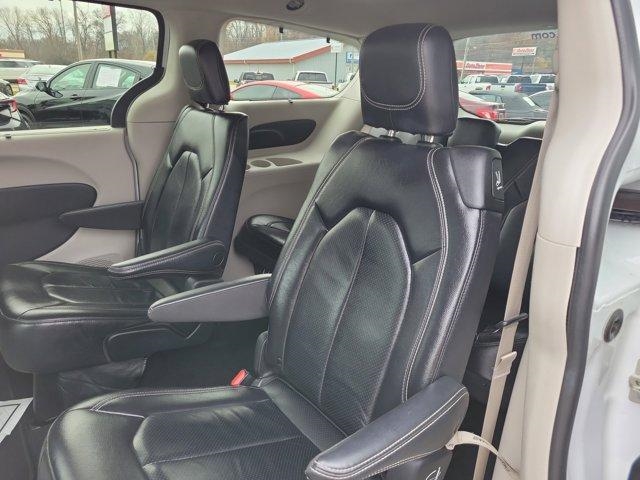 Chrysler Pacifica  2022