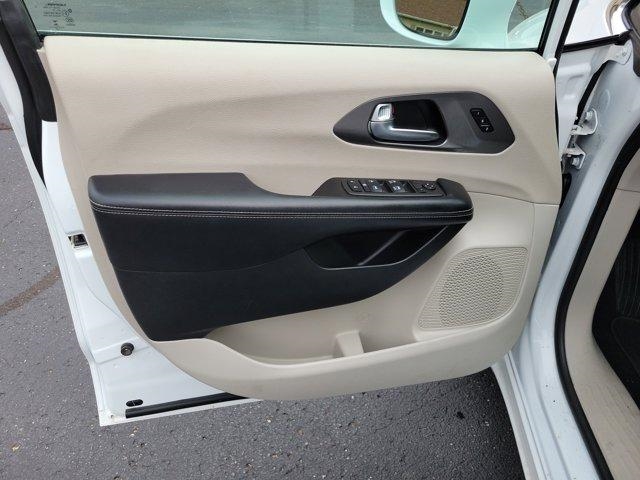 Chrysler Pacifica  2022