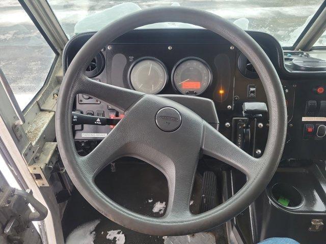 Freightliner MT45 Chassis  2004