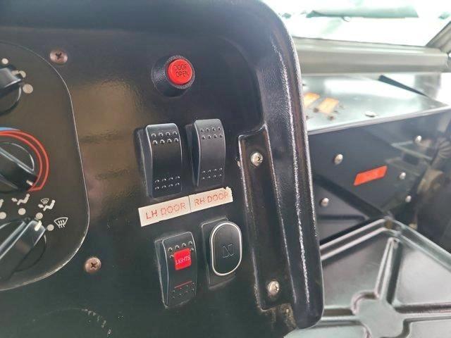 Freightliner MT45 Chassis  2004