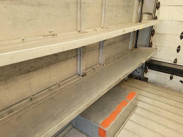 Freightliner MT45 Chassis  2004