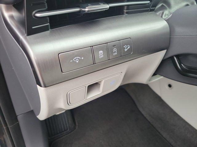Hyundai Kona  2025