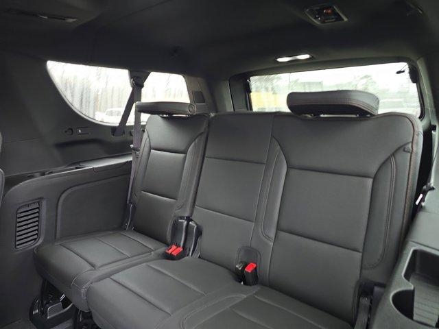 Chevrolet Suburban  2024