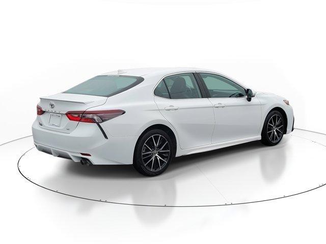 Toyota Camry  2024