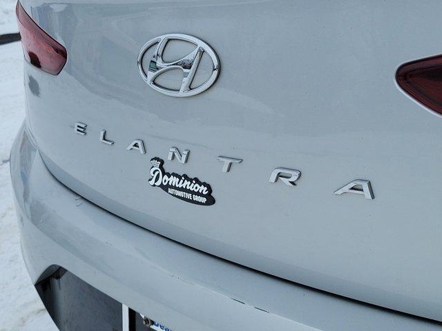 Hyundai Elantra  2019