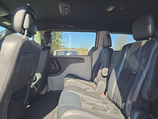 Dodge Grand Caravan  2017