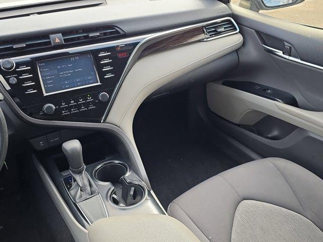 Toyota Camry  2018