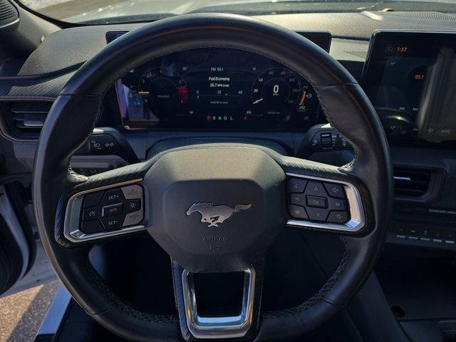 Ford Mustang  2024