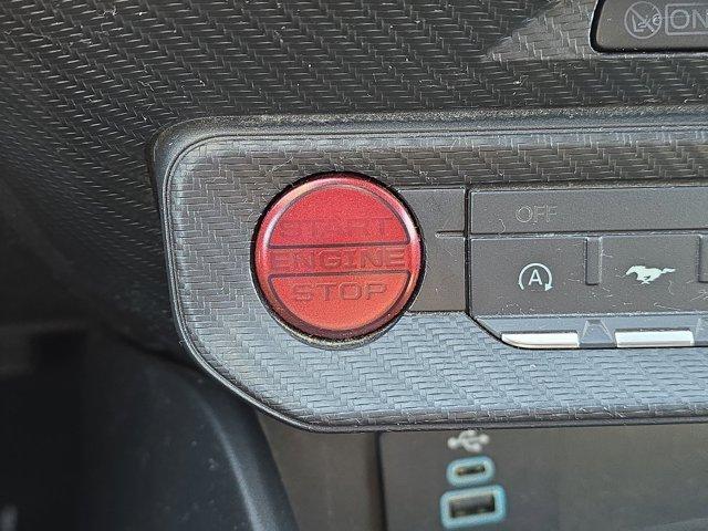 Ford Mustang  2024