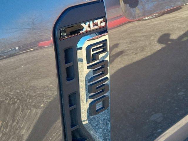 Ford F-350 SD  2025