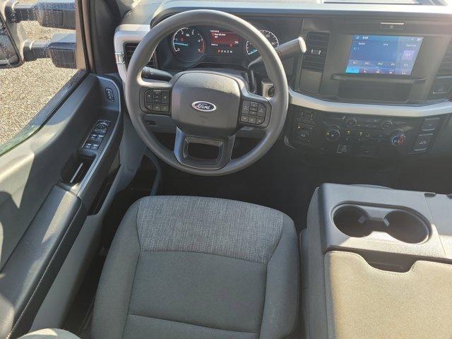 Ford F-350 SD  2025