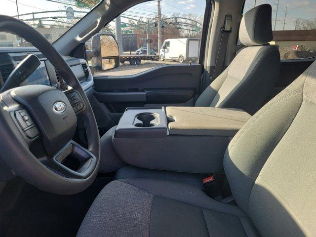 Ford F-350 SD  2025