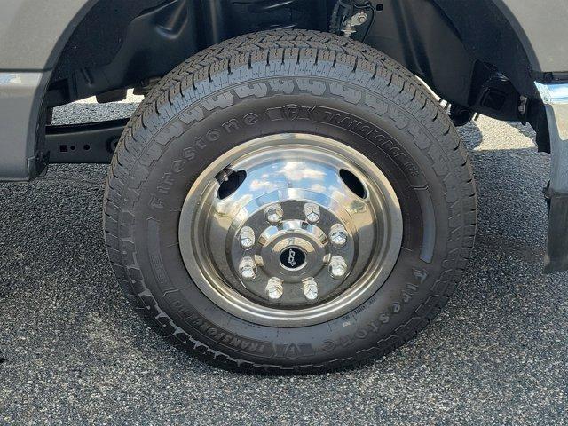 Ford F-350 SD  2025