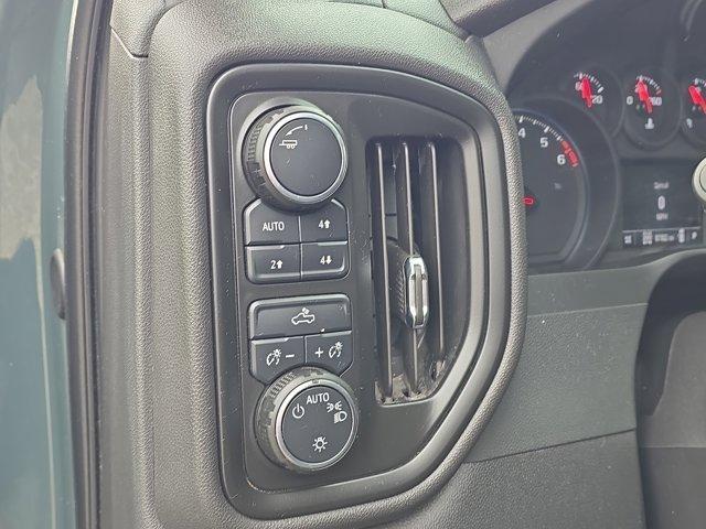 Chevrolet Silverado 1500  2025