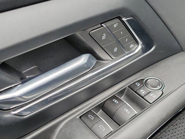 Chevrolet Silverado EV  2026