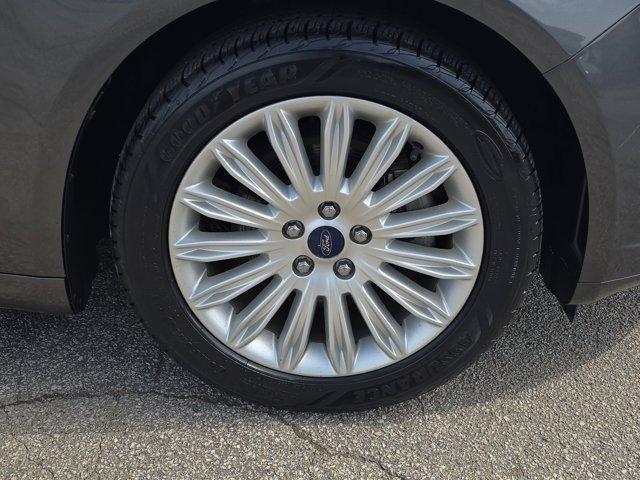 Ford Fusion Hybrid  2016