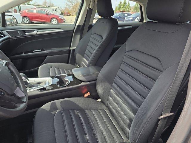 Ford Fusion Hybrid  2016