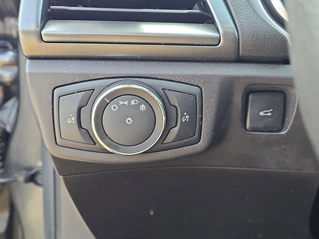 Ford Fusion Hybrid  2016