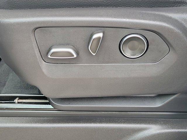 GMC Yukon XL  2025