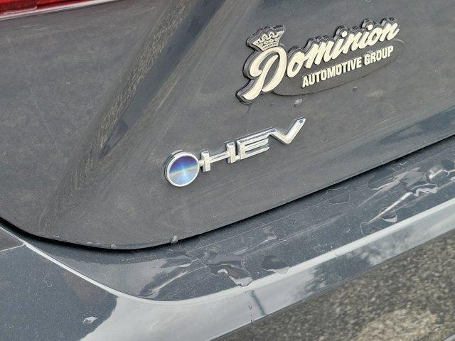 Toyota Camry Hybrid  2025