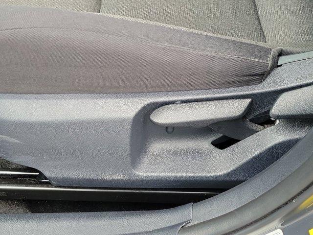 Toyota Camry Hybrid  2025