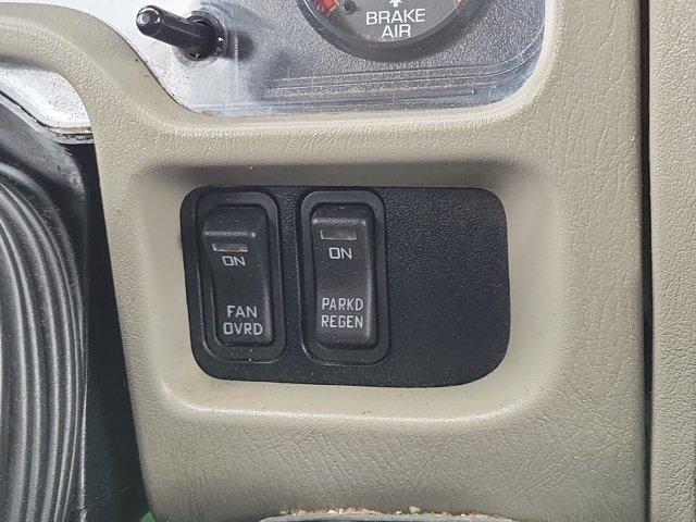 International 7400  2016