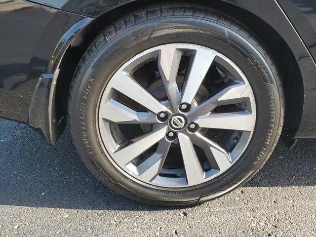 Nissan Versa  2020