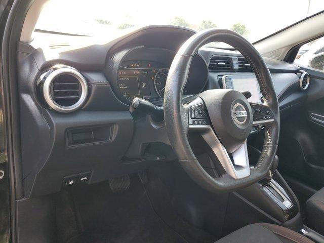Nissan Versa  2020