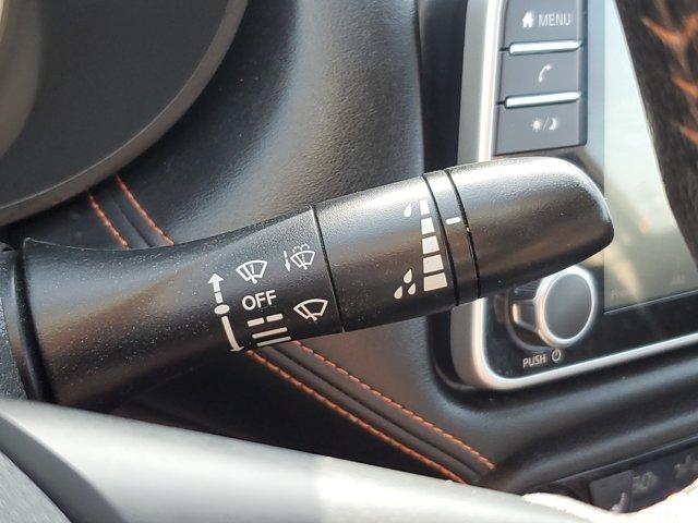 Nissan Versa  2020