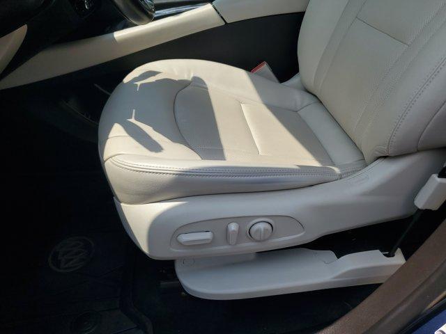 Buick Enclave  2023
