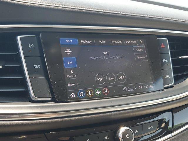 Buick Enclave  2023