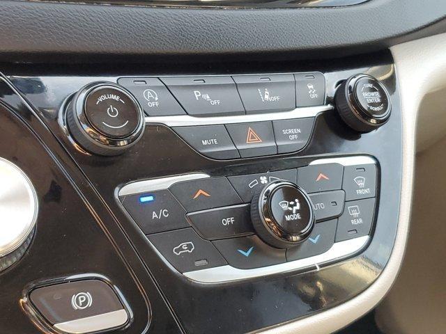 Chrysler Pacifica  2023