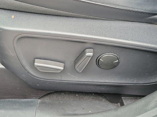 Ford Escape Plug-in Hybrid  2025