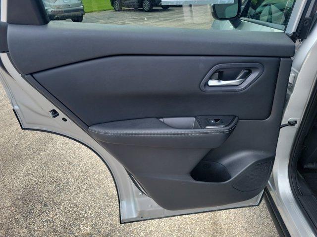Nissan Rogue  2024